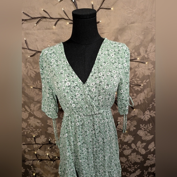 Brovave Floral Flowy Dress, Size M, EUC! - Picture 2 of 8